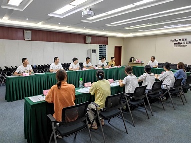 集團(tuán)人力資源部、零管中心聯(lián)合舉辦新員工入職培訓(xùn)