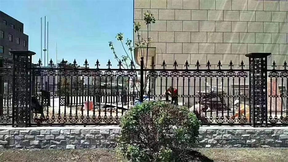 瑪鋼球墨護(hù)欄